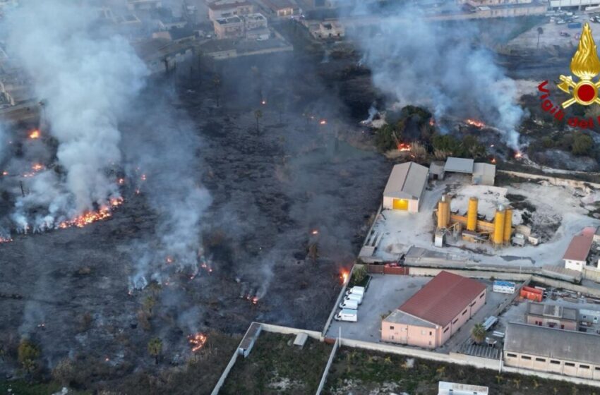  L’inferno in via Elorina, l’assessore Pantano: “Il piano del Comune ha funzionato”