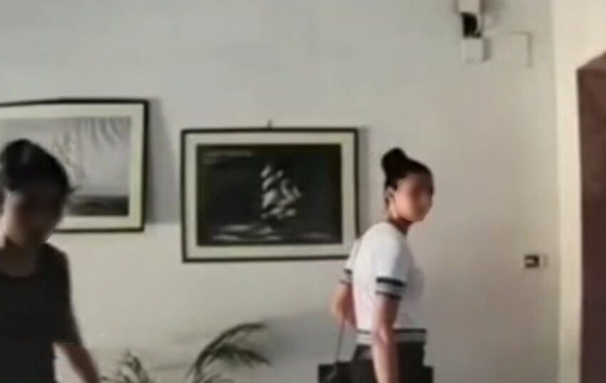  Video virale, due donne “sbirciano” in un condominio. Accertamenti di Polizia in corso