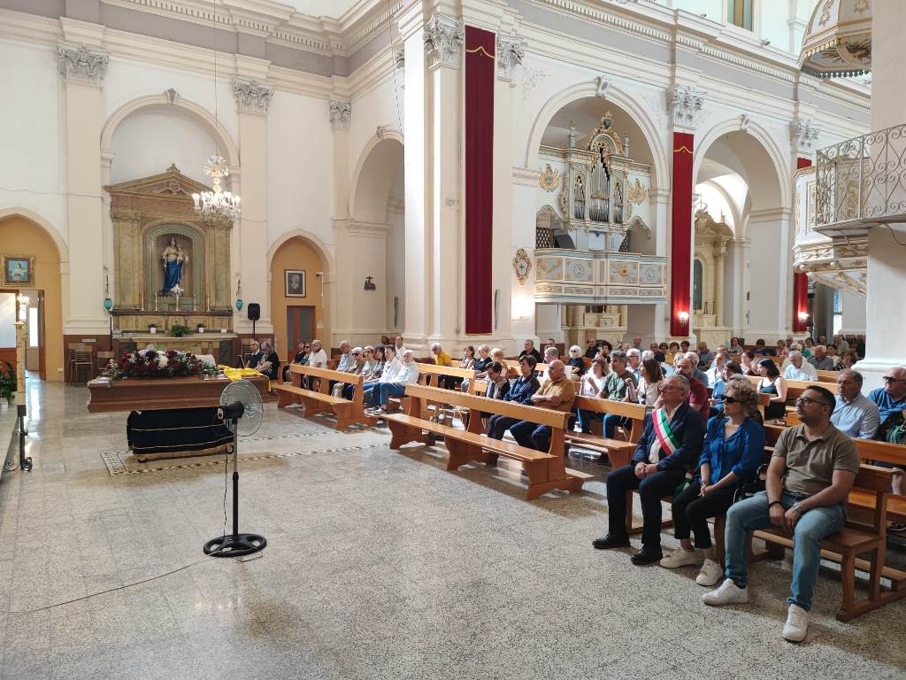 Una Guida Per Tanti L Ultimo Saluto All Ex Sindaco Di Canicattini Bagni Santo Gallo