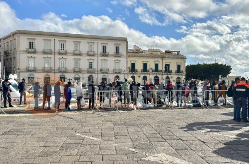  Trentasette migranti sbarcati a Siracusa, soccorsi dalla Guardia Costiera